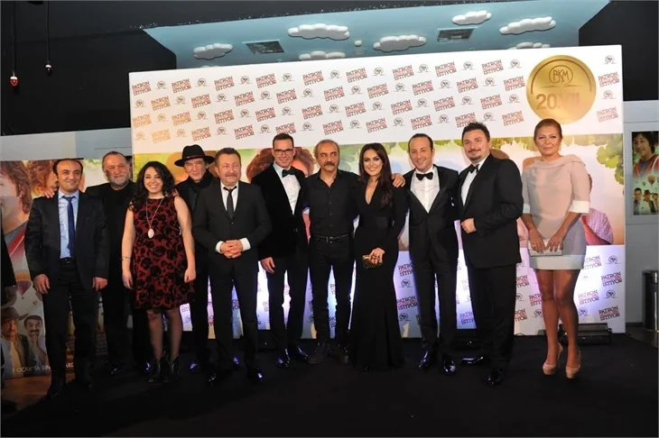 "Patron Mutlu Son İstiyor" filminin galasına ünlü akını!