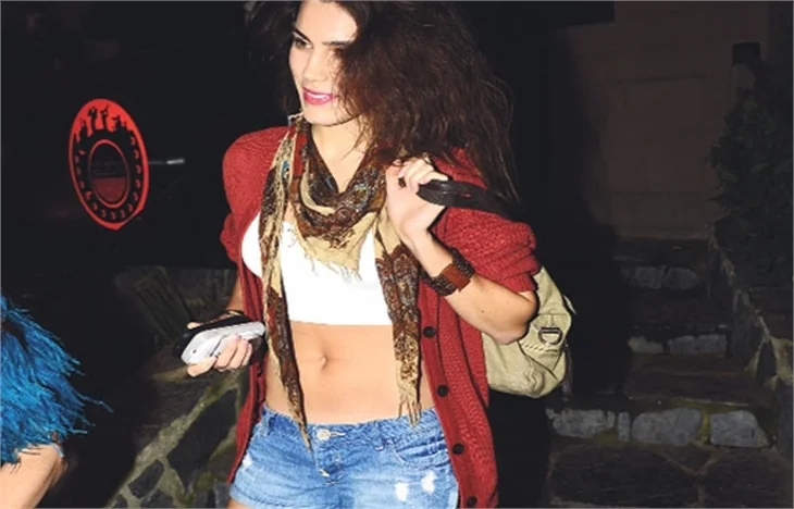 Ayşe Hatun'a soğuk işlemedi!