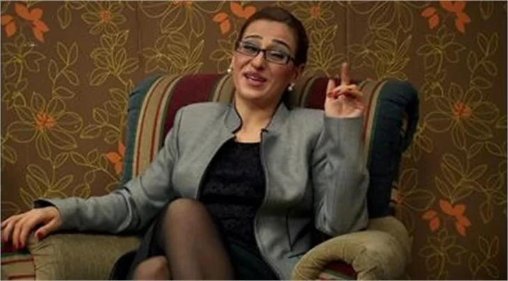 "İzzet beni pavyona götür!"
