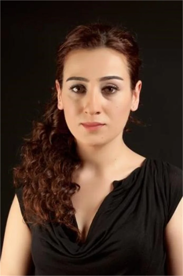 "İzzet beni pavyona götür!"
