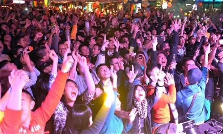Dünya 2014'e böyle girdi