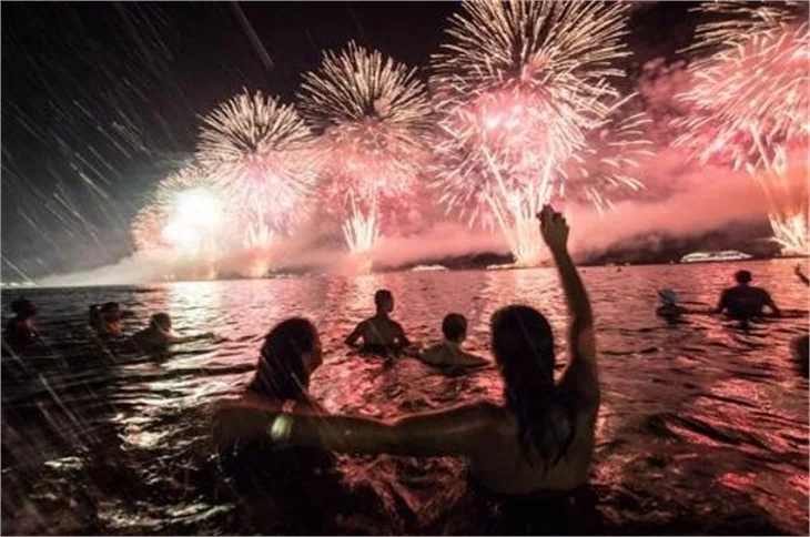 Dünya 2014'e böyle girdi