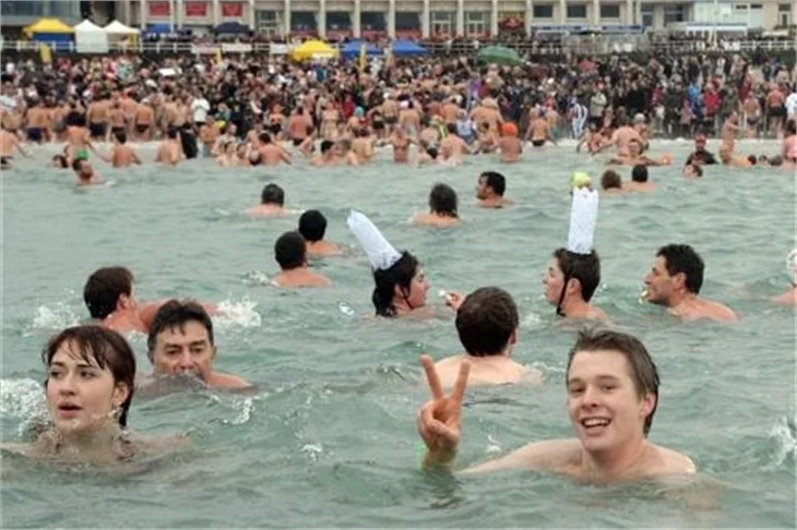 Dünya 2014'e böyle girdi