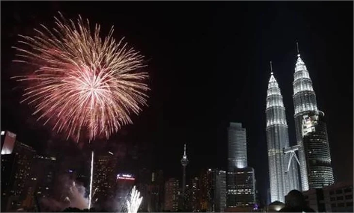 Dünya 2014'e böyle girdi