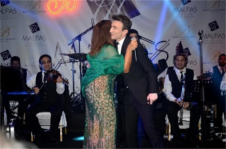Kıbrıs'ta Sibel Can ve Sefa Doğanay fırtınası!
