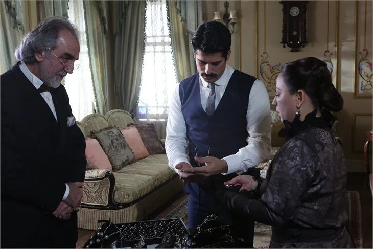 "Çalıkuşu"nda şok değişiklik!