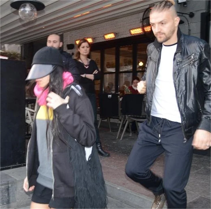 Caner Erkin'in arabasına ölüm tokası!