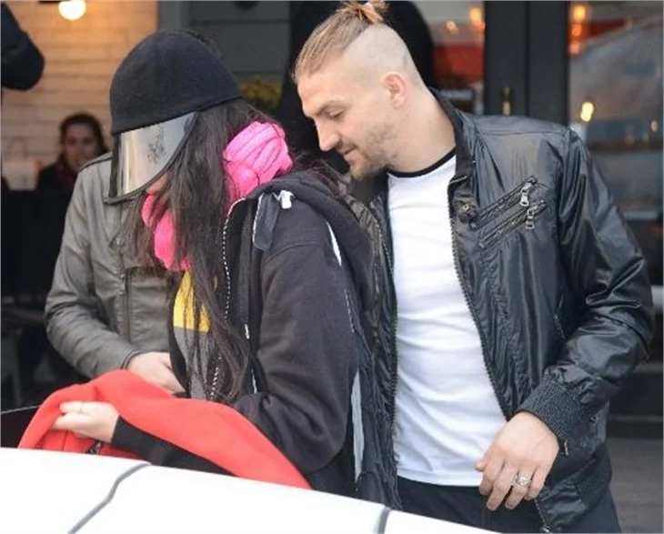 Caner Erkin'in arabasına ölüm tokası!