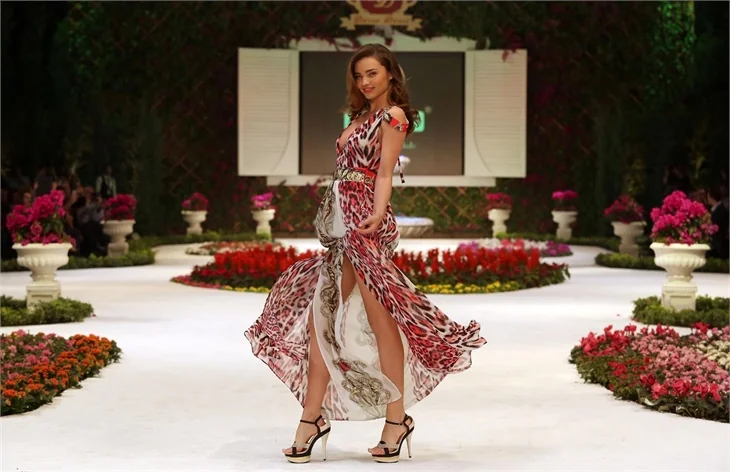 Miranda Kerr, Antalya'da podyuma çıktı!