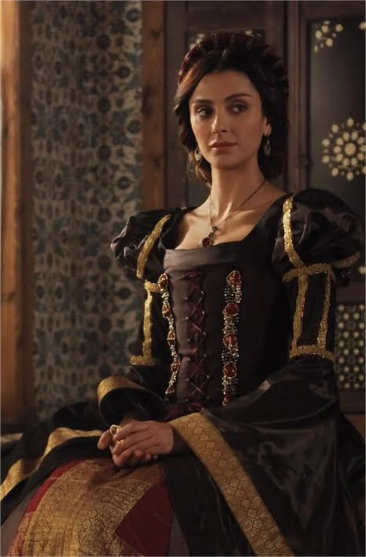 Özge Ulusoy, "Muhteşem Yüzyıl"da