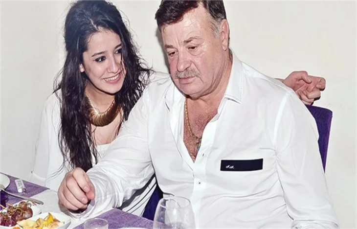 Hülya Gökçam: Sevgilimi giydirmekten zevk alıyorum.