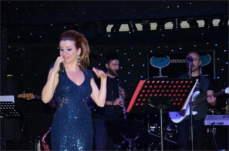 Ajda Pekkan, Günay'da Muazzez Abacı'yı dinledi!