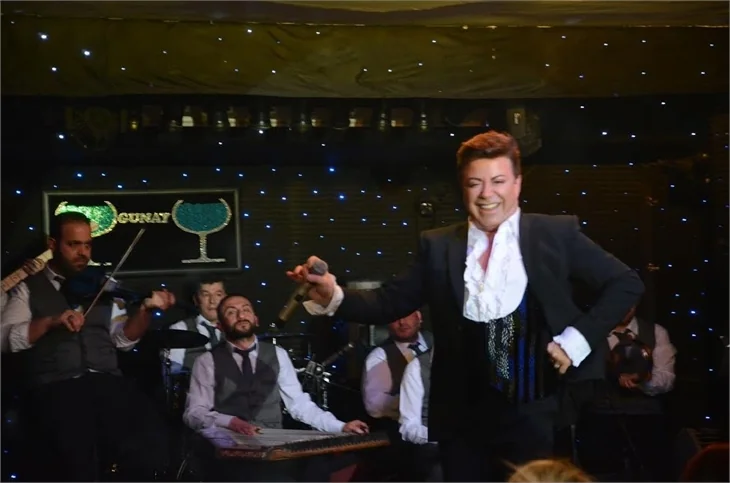 Ajda Pekkan, Günay'da Muazzez Abacı'yı dinledi!