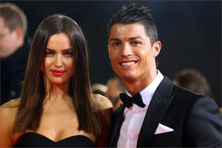 Ronaldo‘dan inanılmaz nişan hediyesi!