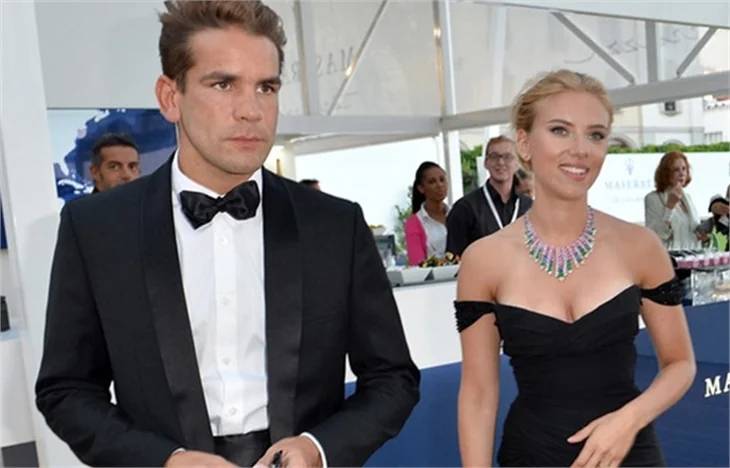 Scarlett Johansson 'Nişanlı olmak çok heyecanlı!'