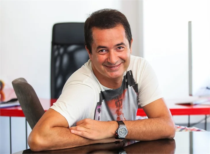 3 Adam ve Murat Boz Aynı Dizide!