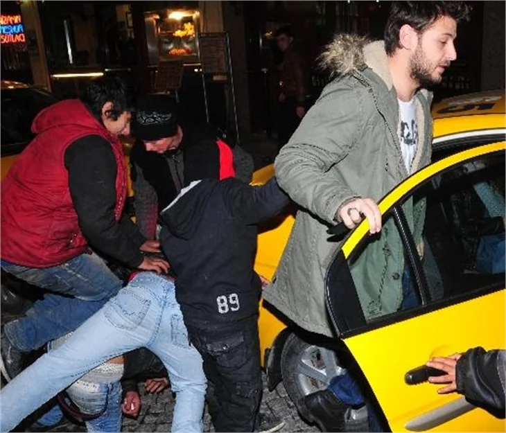 Ünlü Çift zor anlar yaşadı!