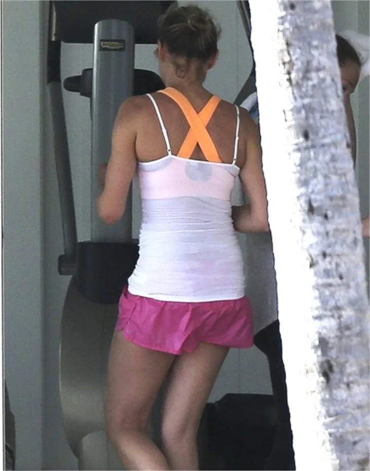 Cameron Diaz'dan sabah sporu!