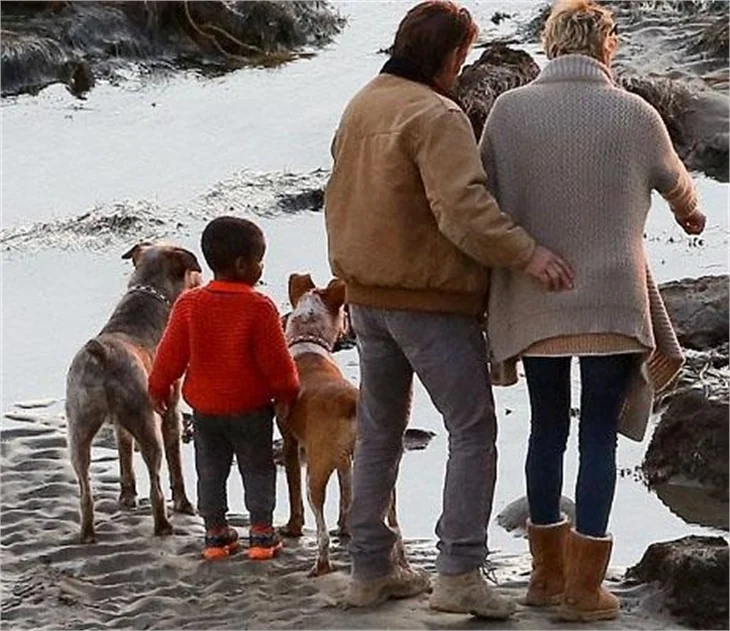 Charlize Theron ve Sean Penn aşklarını doyasıya yaşıyorlar!