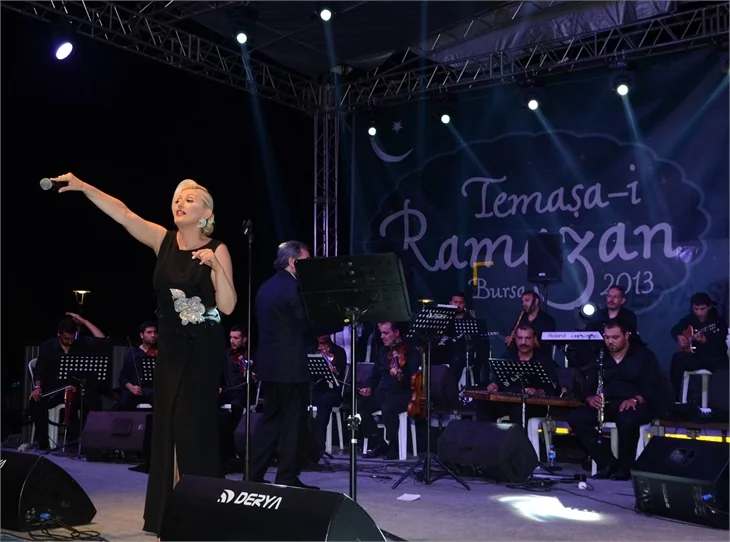 Muazzez Ersoy: Başbakan Kasımpaşa'nın 'aslan'ı ben de 'gülü'yüm