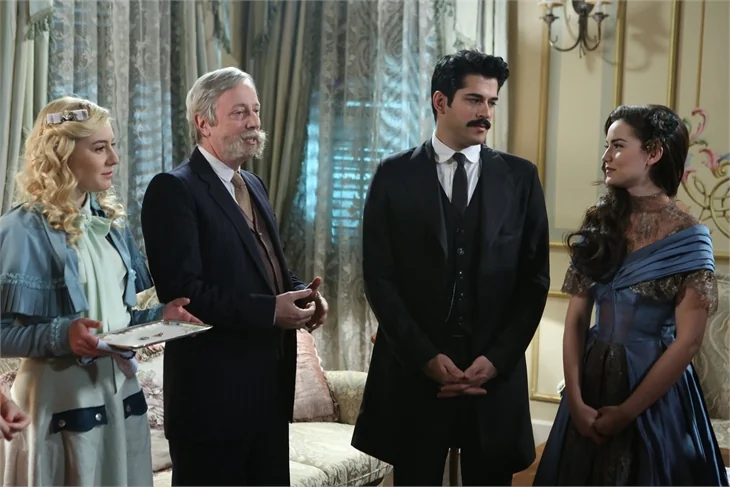 "Çalıkuşu"nda nişan var!