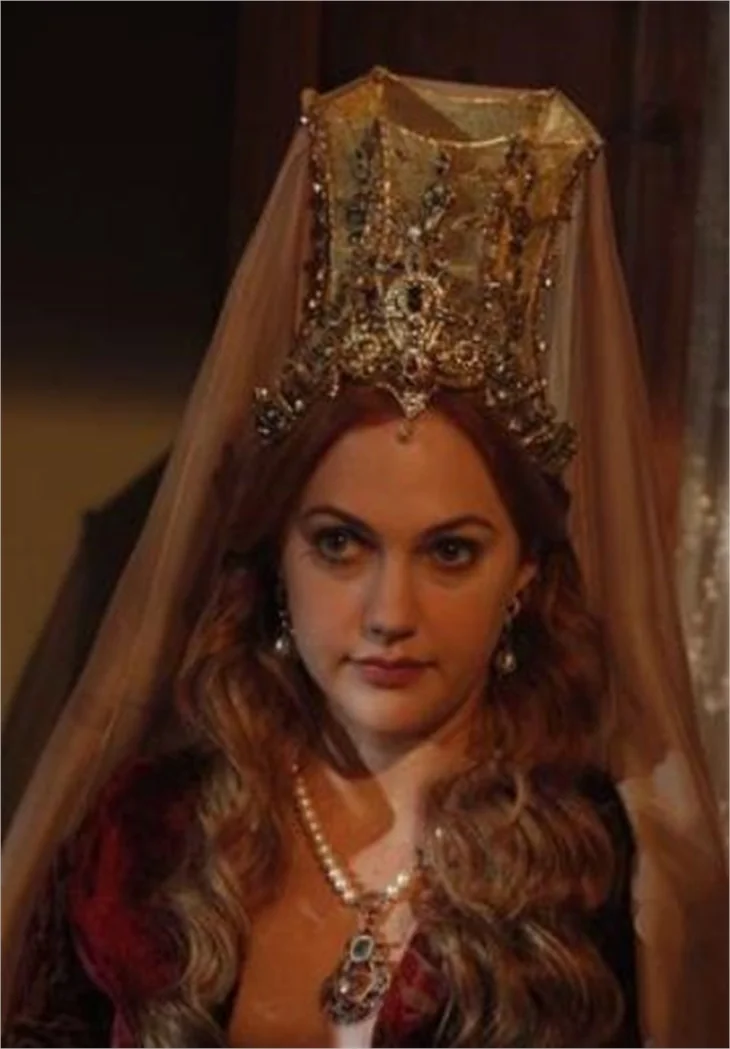 Meryem Uzerli, Hürrem olarak dönüyor!