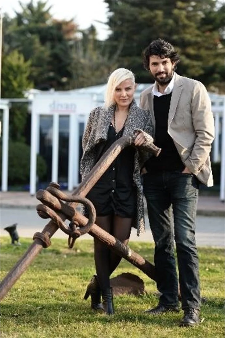 Engin Akyürek’in duvarındaki poster