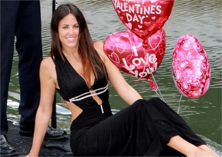 Claudia Romani'den çekici kareler!