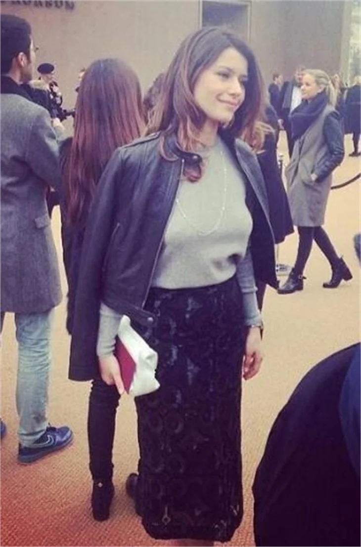 Londra'dan Beren Saat geçti!