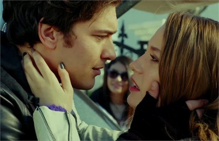 "Medcezir"de şoke eden hata!
