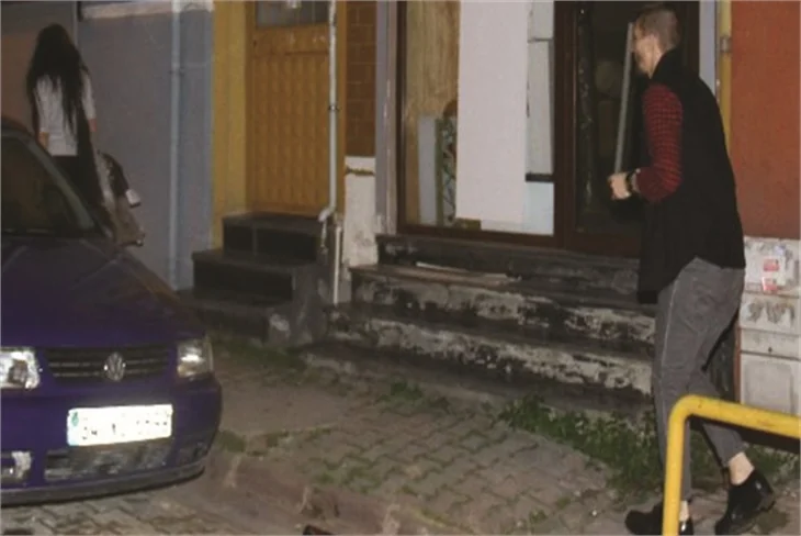 ''Seni ilgilendiriyor mu!''