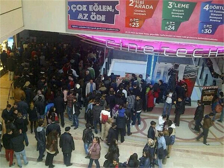 "Recep İvedik 4" izdihamı!