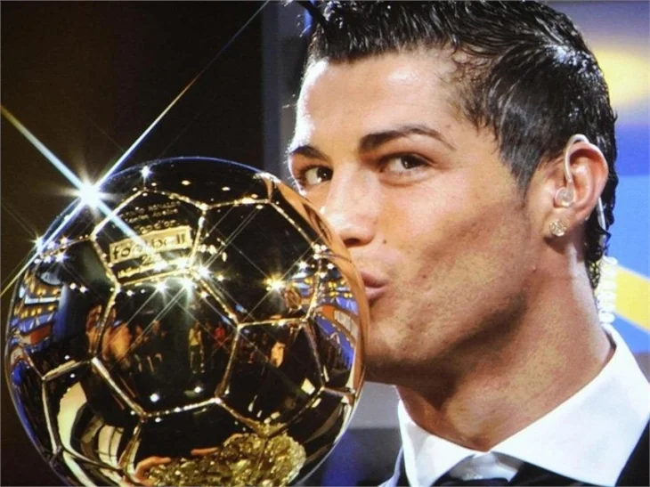 Ronaldo kıskançlık krizine girdi!