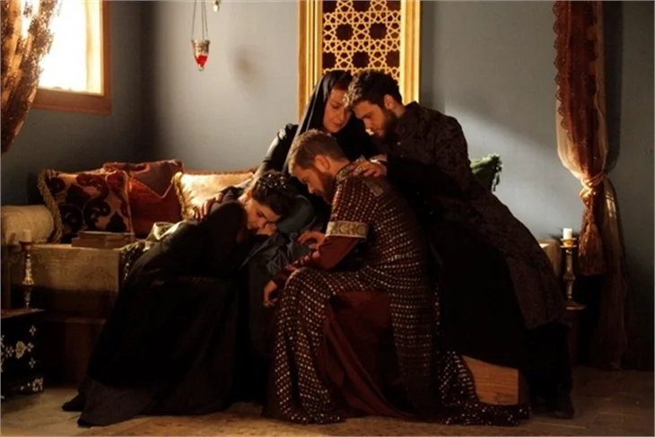 "Muhteşem Yüzyıl"da Hürrem yasa boğuldu!