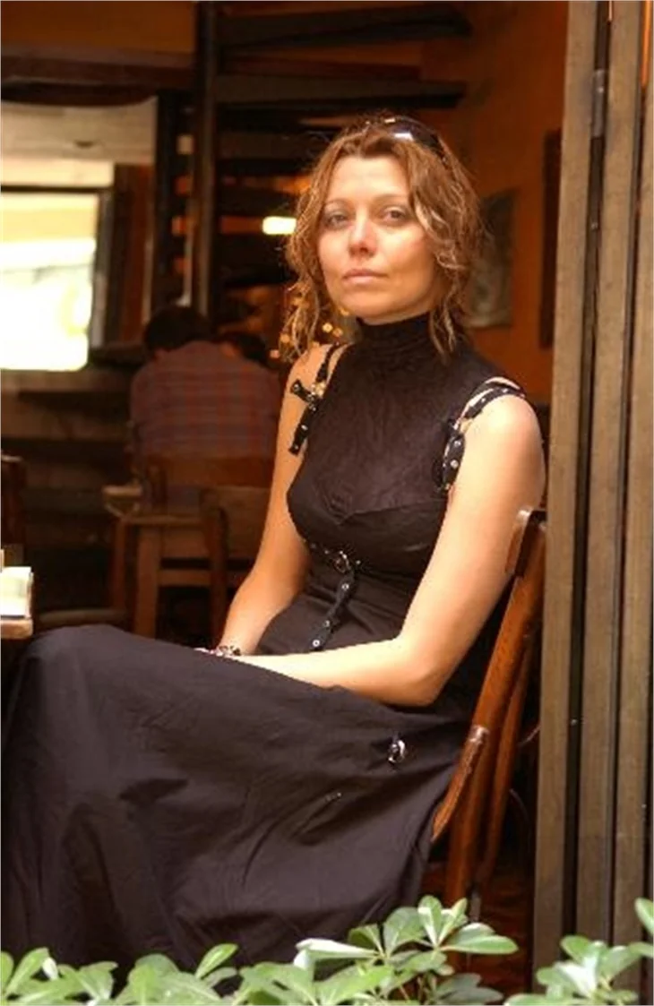 Elif Şafak: Kadınlık sınavından geçmem güç