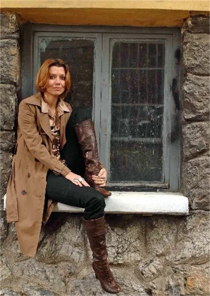 Elif Şafak: Kadınlık sınavından geçmem güç