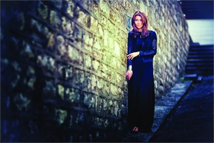 Elif Şafak: Kadınlık sınavından geçmem güç