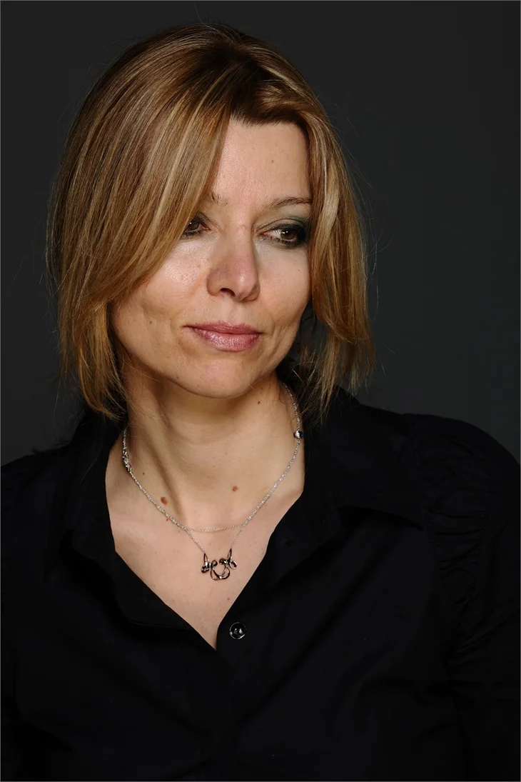 Elif Şafak: Kadınlık sınavından geçmem güç