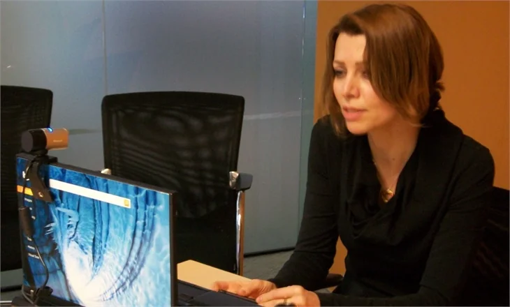 Elif Şafak: Kadınlık sınavından geçmem güç