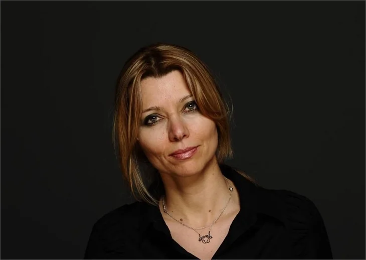 Elif Şafak: Kadınlık sınavından geçmem güç