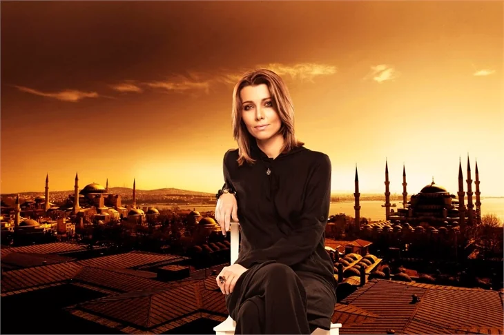 Elif Şafak: Kadınlık sınavından geçmem güç