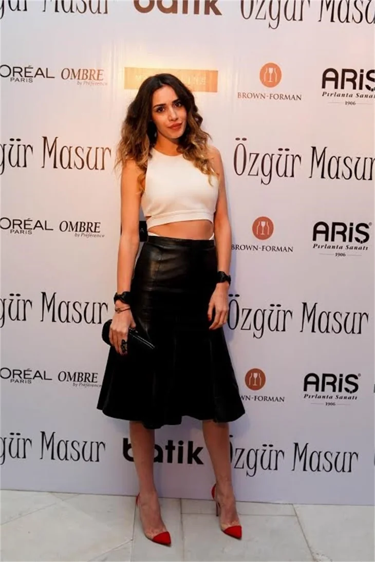 Görkemli Özgür Masur defilesi!