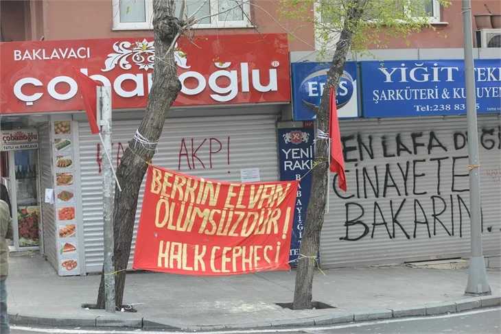 Okmeydanı'nda Berkin Elvan için toplanan kalabalık artıyor!