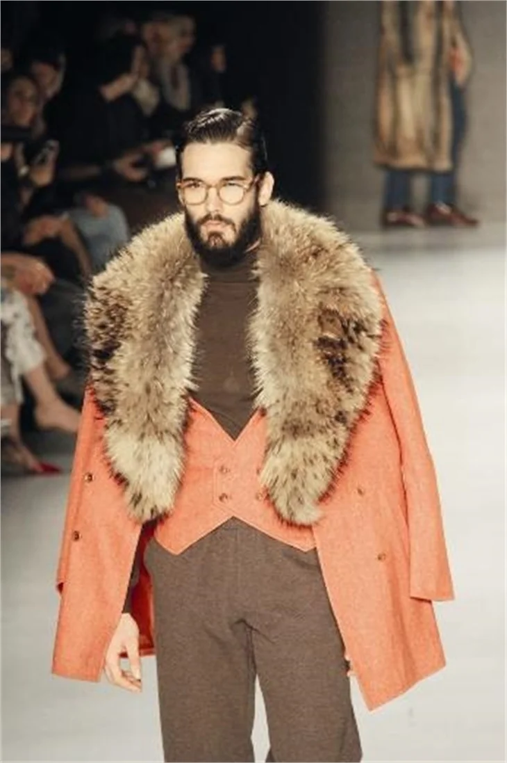 Ekmekli protesto Fashion Week'e damga vurdu!
