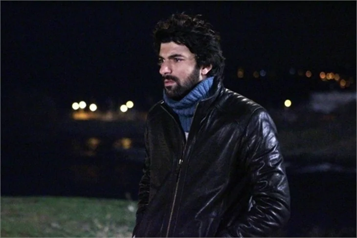 "Kara Para Aşk" sosyal medyayı salladı!