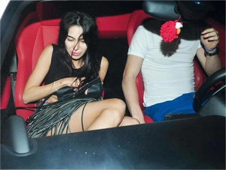Asena Erkin'in frikik mücadelesi!