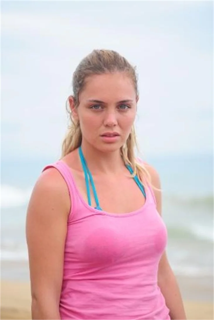 Survivor Müge tanınmayacak halde!