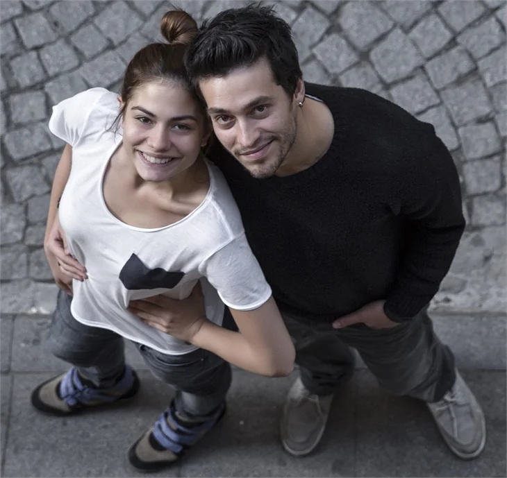 Demet Özdemir ile Ekin Koç, İzzet Çapa'ya konuştu!
