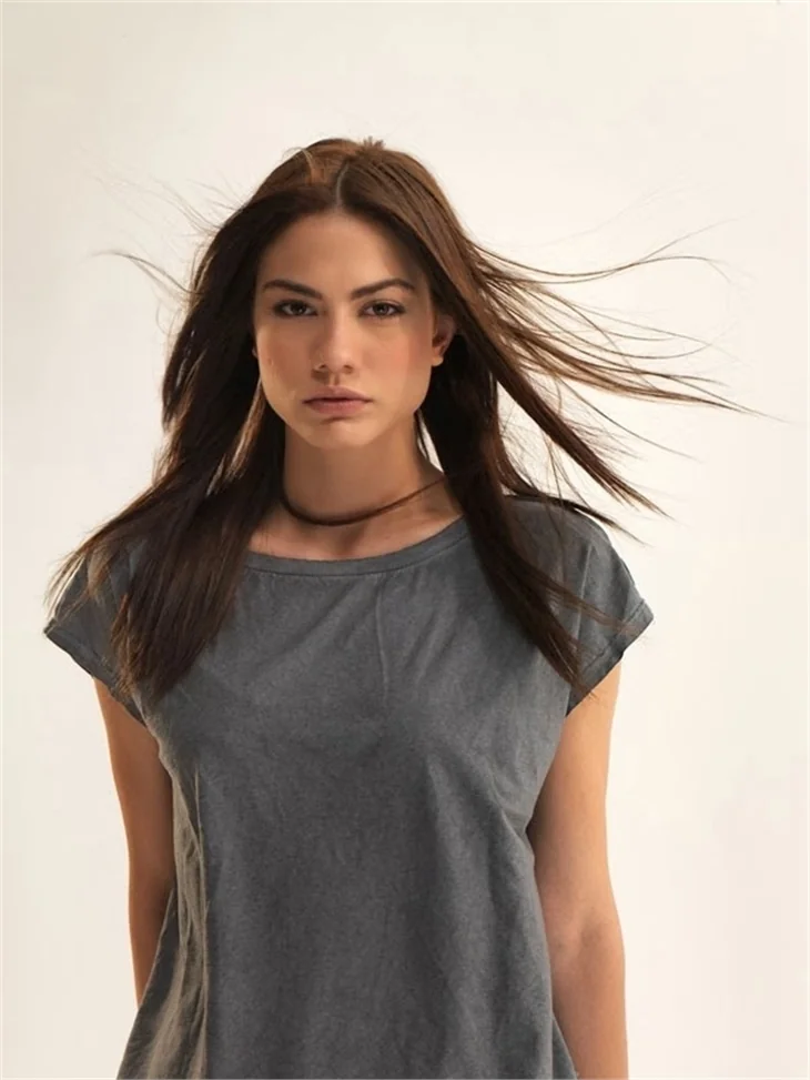 Demet Özdemir ile Ekin Koç, İzzet Çapa'ya konuştu!