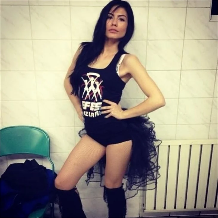 Demet Özdemir ile Ekin Koç, İzzet Çapa'ya konuştu!